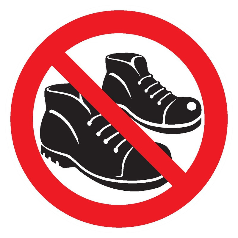 CHAUSSURES INTERDITES D.420mm